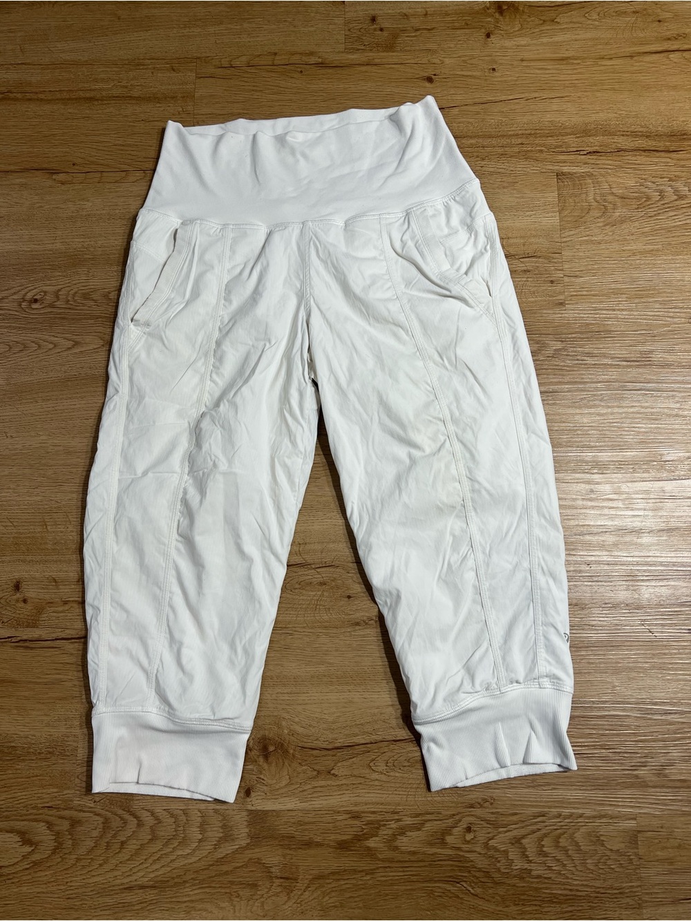 Lululemon capris
